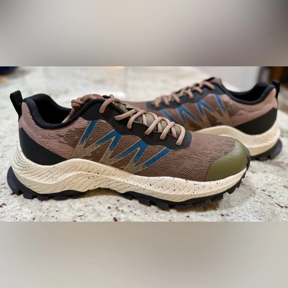 Magellan Outdoors Men's Pro Explore Cedar Hill Hiking Shoes NWOT